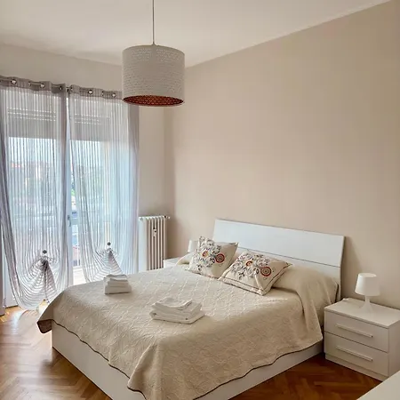 Smart Nearby Metro & Lingotto Fiere Apartment Turin